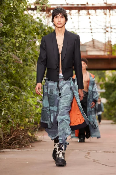 Look 36